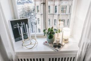 vật dụng trang trí cửa sổ