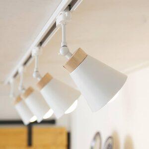 đèn rọi ray trần bếp