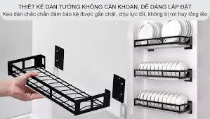 kệ đựng chén gỗ treo tường